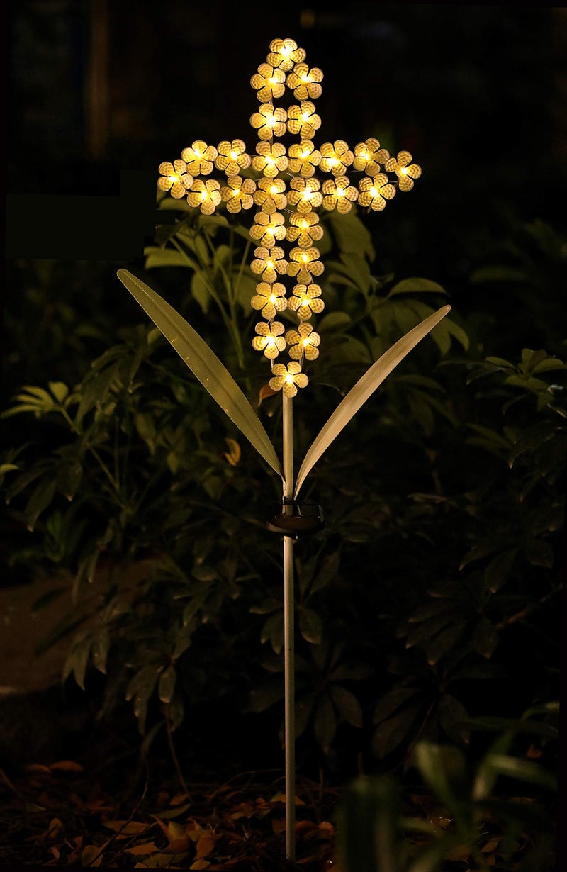 WSgift مصابيح شمسية معدنية على شكل صليب حديقة WSgift مع هيدرانجيا - هدية تذكارية مع 28 LED - هدايا تعزية مثالية (10" عرض x 40" ارتفاع) - Image 4
